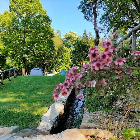 Umbria Camp 치타디카스텔로